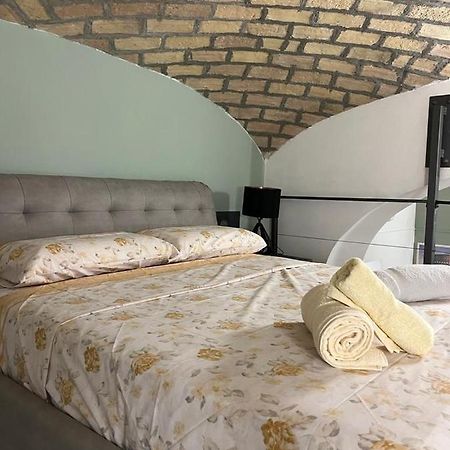 La Rosa Di Roma Colosseo Leilighet Eksteriør bilde