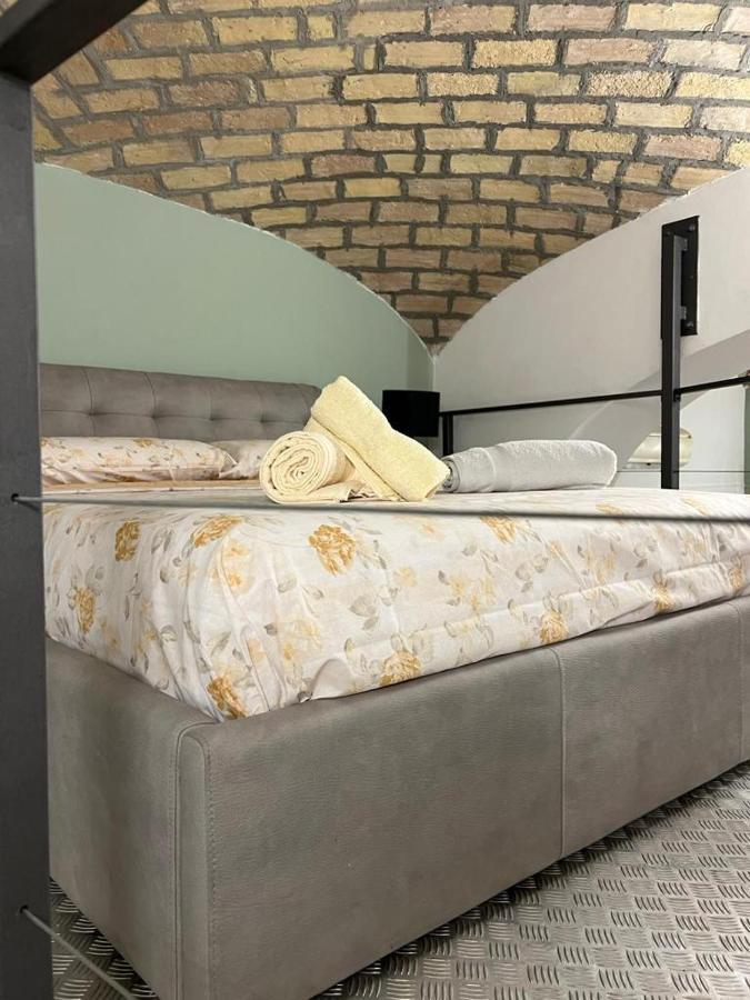 La Rosa Di Roma Colosseo Leilighet Eksteriør bilde